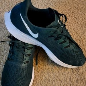 !! Mens Michigan State Spartans Football "Team Issued" Nike Zoom Air Size 14 !!